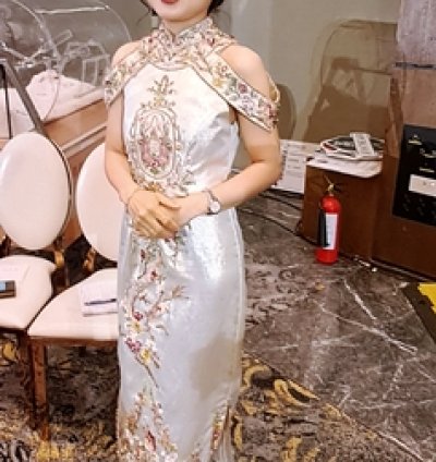 MC Trilingual Mandarin Indonesia Inggris