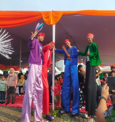 Akrobat Show Citra Studio